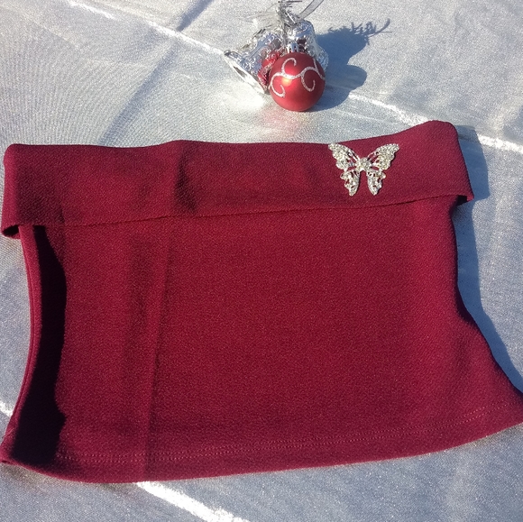 Oboe Wine Cropped Butterfly Top - Picture 4 of 10